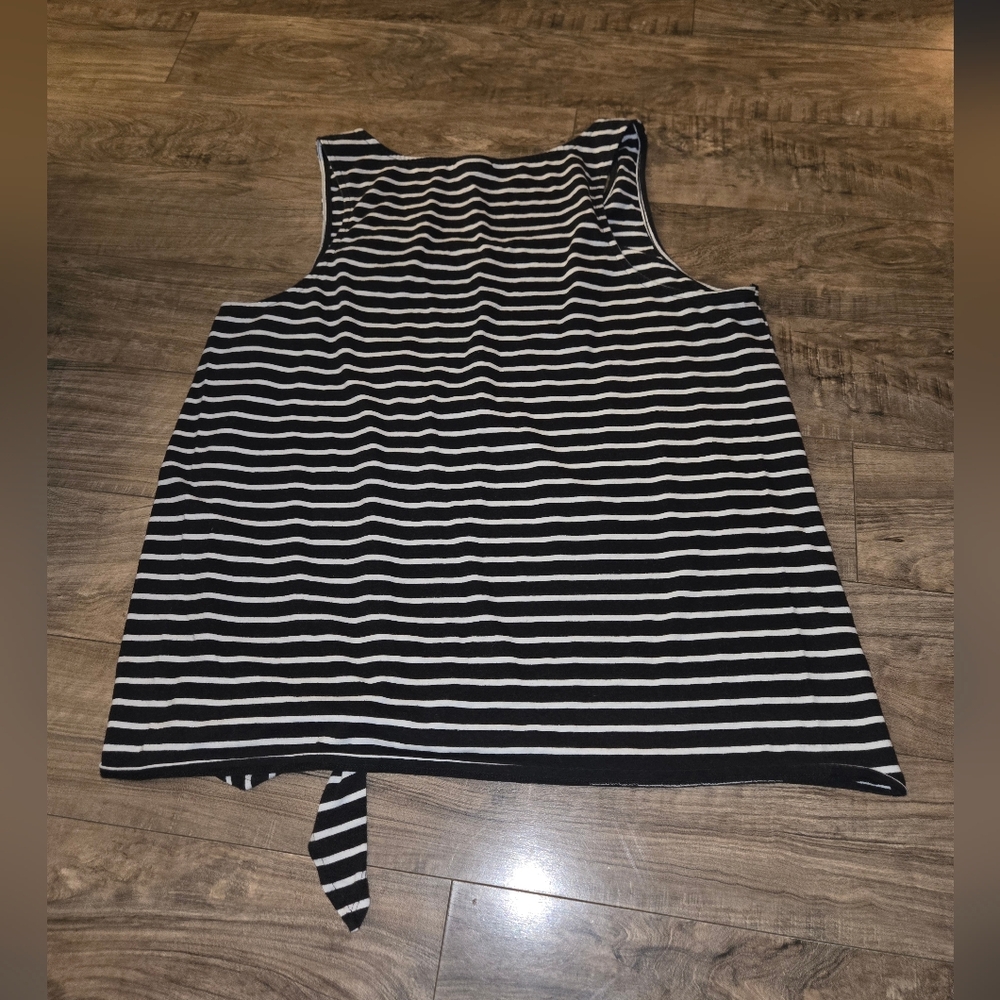 Torrid Tank Tops - Picture 7 of 7